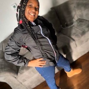 Meet your Posher, Reginae